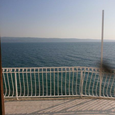 Apartmani Lastro イェセニツェ エクステリア 写真